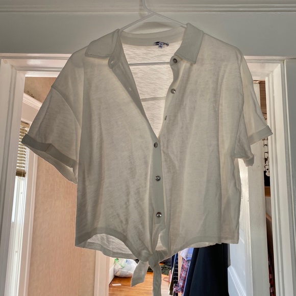 Casual white collared cropped top - Picture 1 of 2